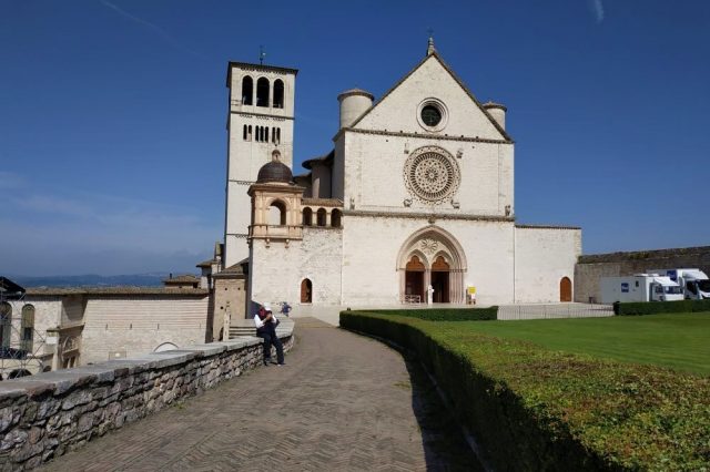 ASSISI-3.jpg